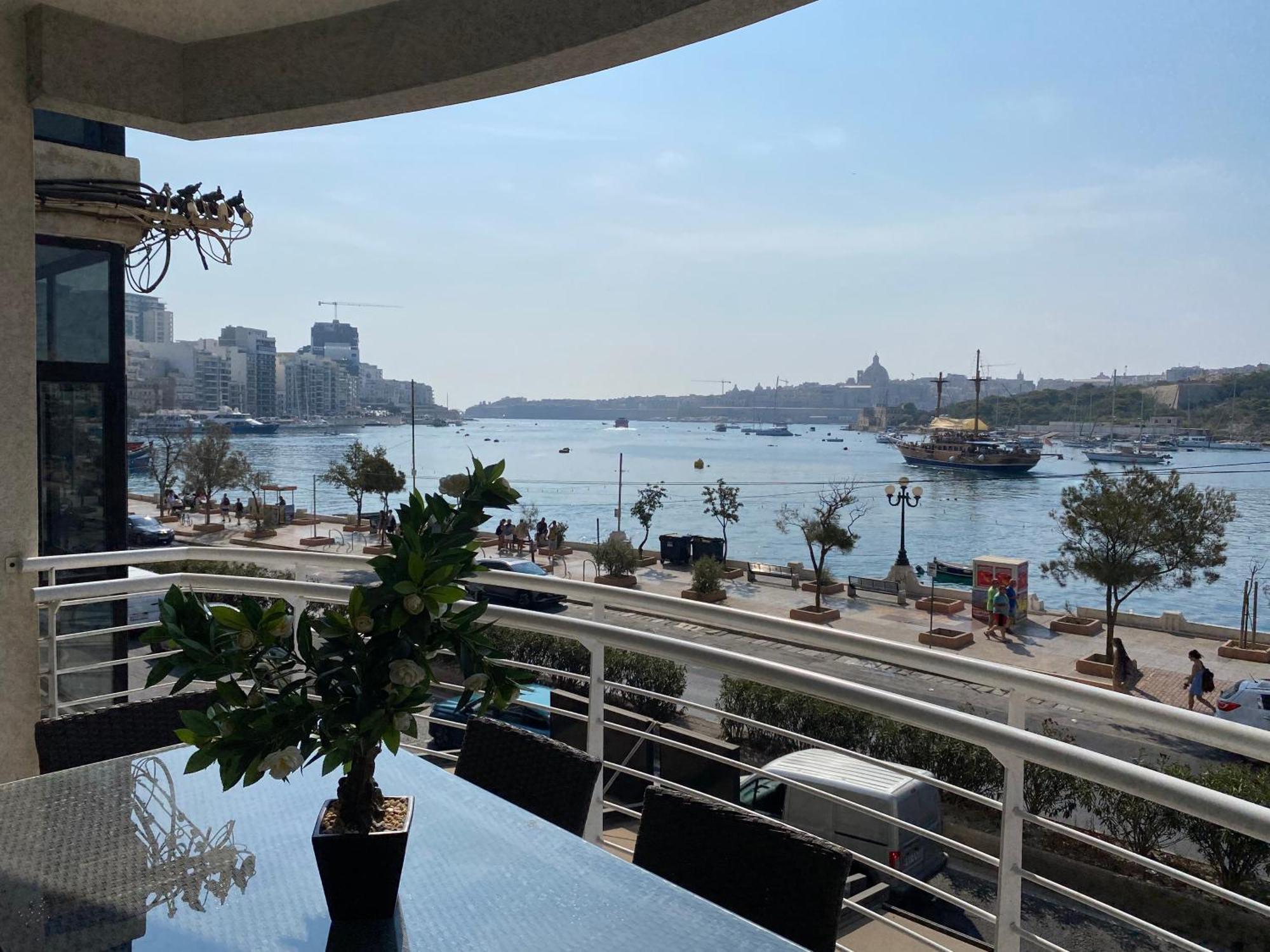 Seafront Harbour Haven - Steps To Ferry, Shops And Beaches Sliema Luaran gambar